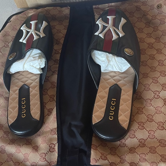 Gucci NY Yankees slides - Picture 4 of 5